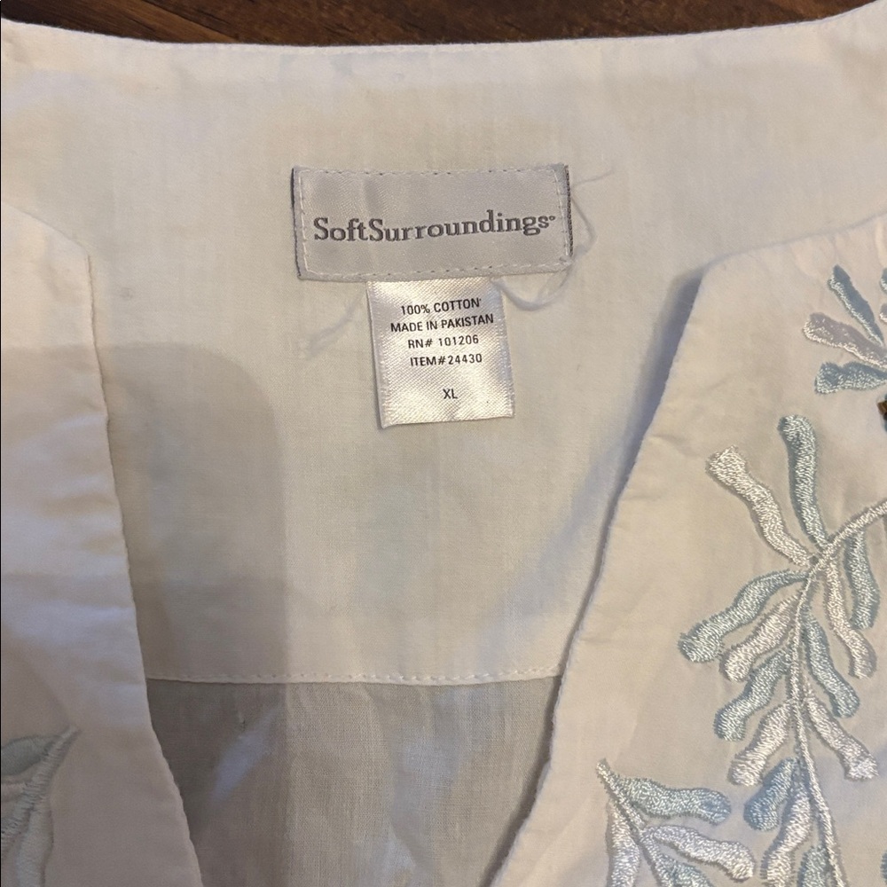 Soft surroundings XL cover up tunic - Picture 2 of 7